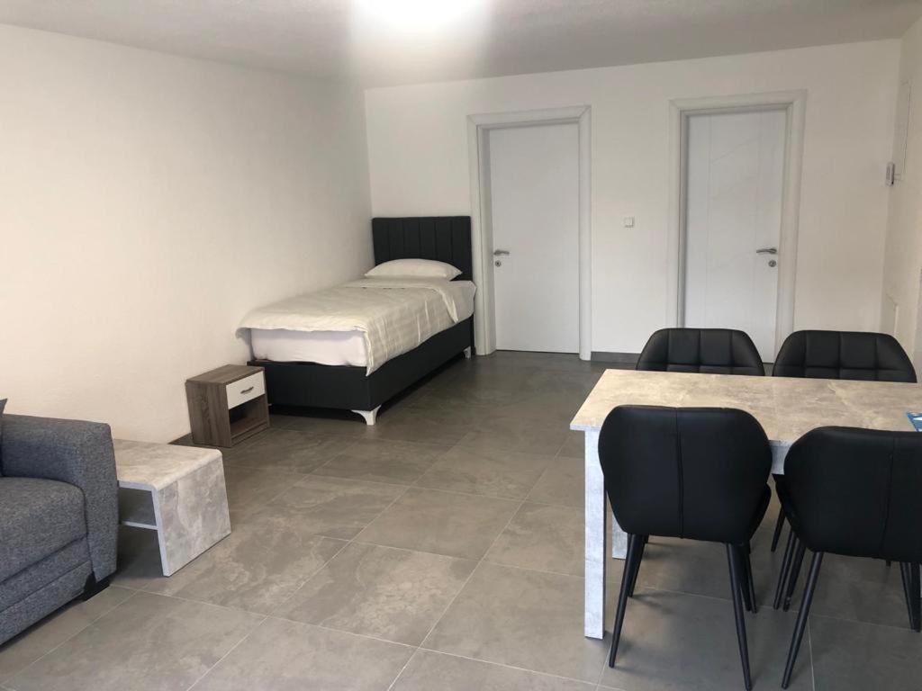 Erbacher Ferienwohnung 2 Erbach an der Danau Luaran gambar